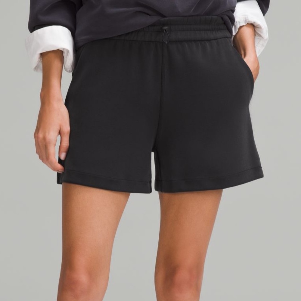 Lululemon Softstreme High-Rise Short 4”
